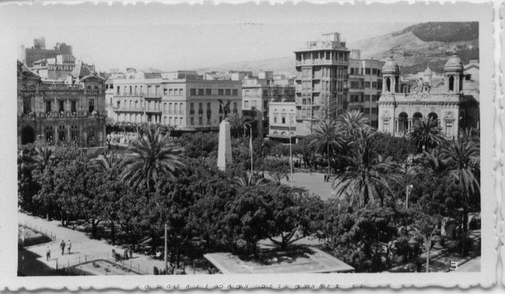 la place d armes.jpg